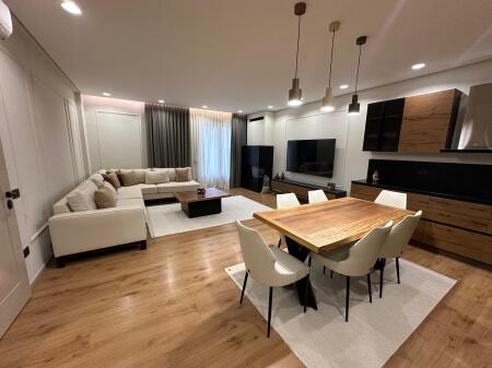 Affitto, Appartamento 2+1+Posto Auto, Secret Garden Residence, Tirane.