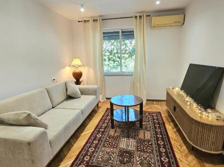 APARTAMENT 1+1 ME QIRA - URA E TABAKEVE