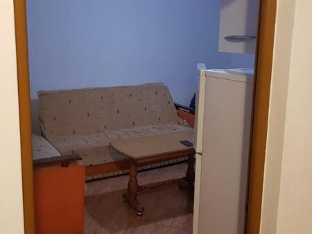 Apartament  1+1 ne  Zonën e 5 Majit  