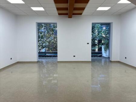 Ambjent per zyre, Bllok!