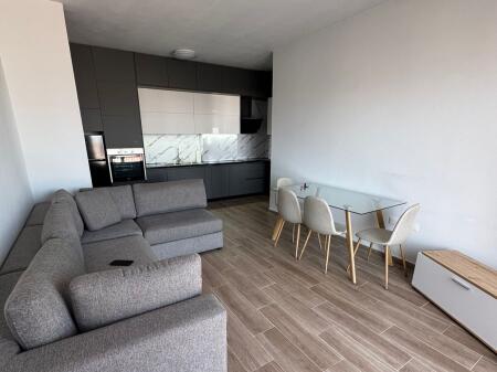 APARTAMENT 2+1 PER QERA PRANE ZJARREFIKESES, MOBILIM I RI