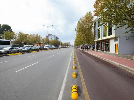 COMMERCIAL SPACE FOR SALE BY THE ROAD - 240 M2!