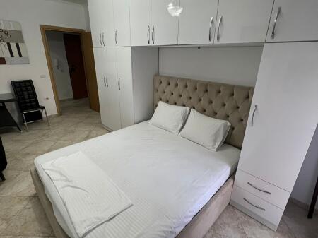Jepet Me Qera Apartament Home Studio
