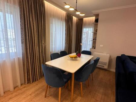 Apartament me Qera , Stacioni i Trenit.