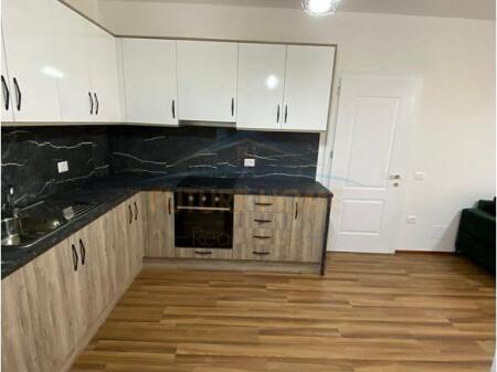 Shitet , Apartament 1+1 Unaza e re , Tirane
