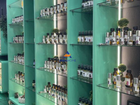 SHITET DYQAN – BIZNES PARFUMERIE ME FRANCHISE 35 M² "RRUGA XHANFIZE KEKO” 800000 EURO