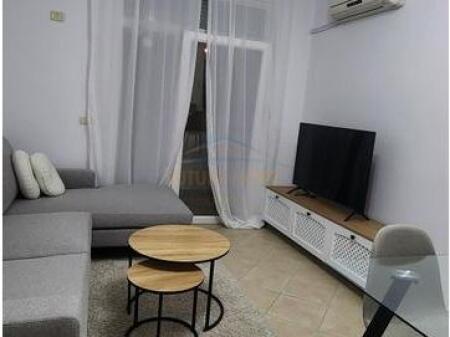 Qera, Apartament 1+1, Ish Ekspozita, Tiranë.