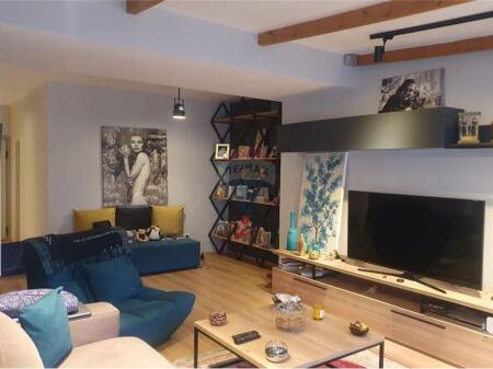 APARTAMENT 1+1+ VERANDE PER QIRA TE JURIDIKU!