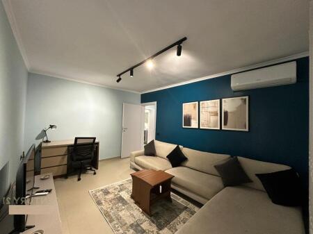 Appartamento 1+1 vicino a Lulishtes 1 Maji