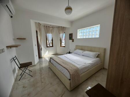 Room for rent – 3rd floor of a villa in Selite te Vogel