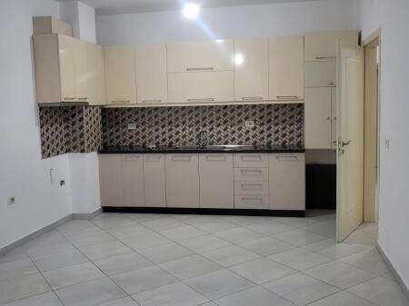 🏢 Apartament me qira – Don Bosko 📍