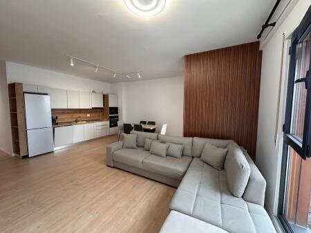 JEPET ME QIRA APARTAMENT 2+1+2 + POST PARKIMI TEK KOMPLEKSI ASL
