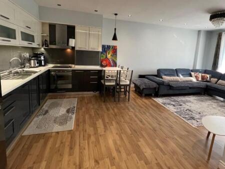 Appartamento 2+1 in affitto ad Astir