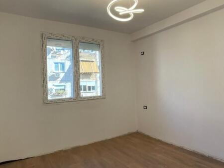 Appartamento 1+1 in vendita 21 Dicembre a Tirana