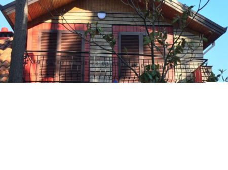 VENDESI CASA 4+1+3BALCONI+VERANDA+1DEPOSITO "GOLEM" 381 100 EURO