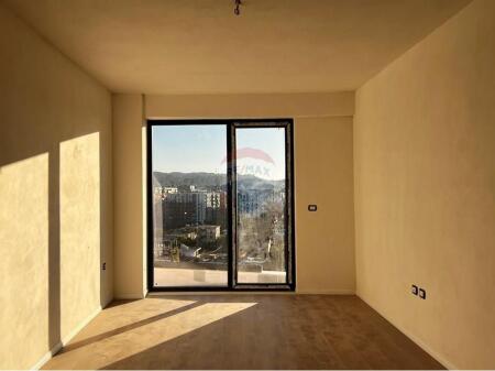 Apartament 2+1+2 ne shitje te Fusha e Aviacionit!