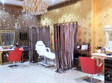 Hairdressing Salon Space for rent on Boulevard Jeanne d'Arc, behind the Ministry of Foreign Affairs, Tirana (ID 4271032)