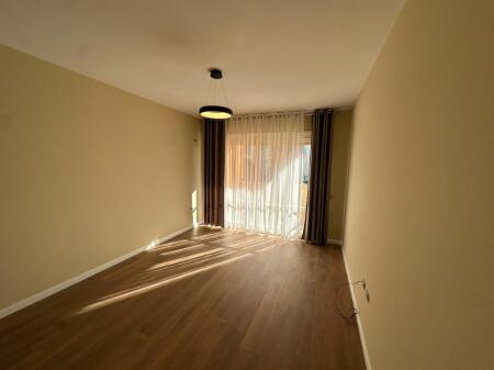 1+1 Ne Shitje, Rrethi i Yzberishtit, Cmim i Mire