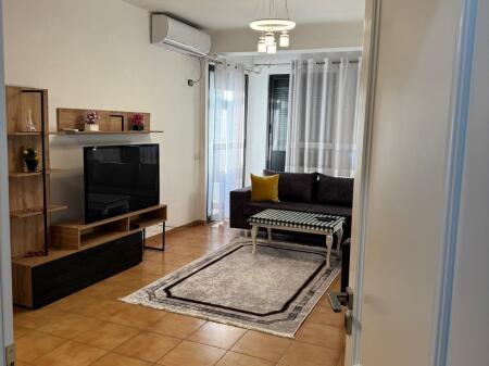 Affittasi appartamento 2+1 al Viale Migjeni!