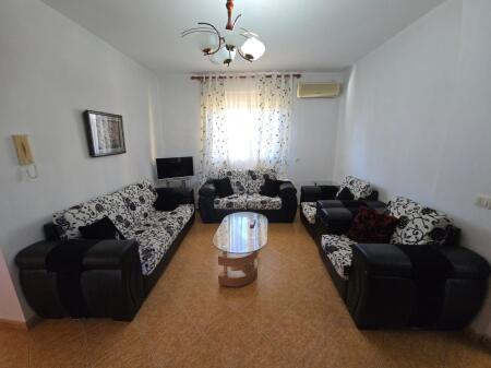 SHITET APARTAMENT 2+1+2 TEK SPITALI DURRES