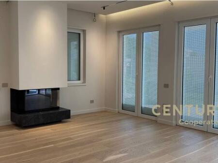 SHESIM VILE EKSKLUZIVE NE ROLLING HILL 2.