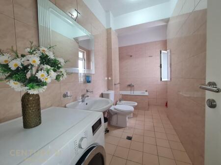 JEPET PER QIRA APARTAMENT 2+1  ISH BLLOK!
