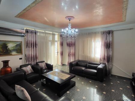 Apartament 3+1 me Qira – Komuna e Parisit 🏡