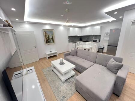 Apartament Me Qera 2+1 Tek Rruga e Barrikadave (ID B221367) Tirane