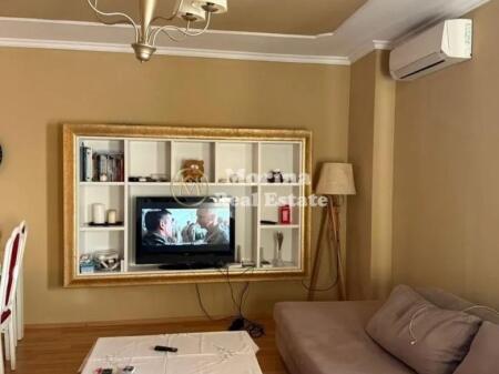 Qera, Apartament 1+1,Yzberisht, 450 euro/muaj.