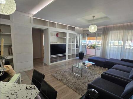 APPARTAMENTO 3+1+2+POSTO AUTO IN AFFITTO VICINO AL NUOVO MERCATO!