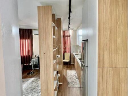 GARSIONERË PËR QIRA PRANË PAZARIT TË RI