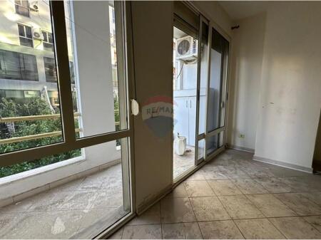 Apartment 2+1+2 for sale in the Usluga Complex, near the Train Station