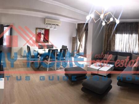 Appartamento 3+1 in Affitto Via Sulejman Pasha vicino alla Piazza a Tirana