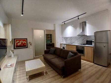 Apartament me qera 1+1- 📍Rruga Barrikadave