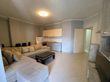 Apartament per shitje tek Liqeni i Thate