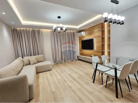 Qira Apartament 2+1+2 – Juridiku, Bllok !