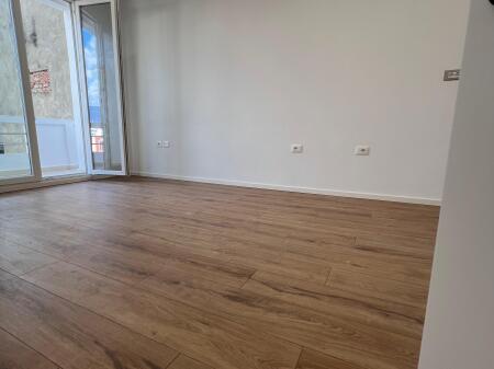 Appartamento 2+1 in vendita 168.000€ Via Mine Peza, Tirana