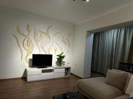 apartament 2+1 me qira tek ish stacioni Trenit