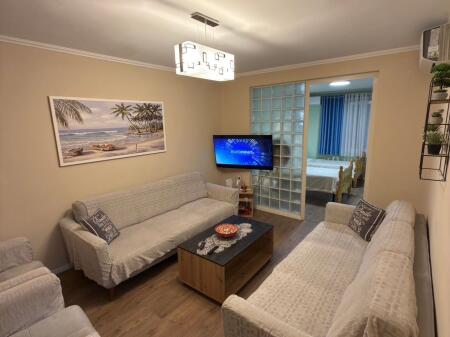 Shallvaret Jepet Me Qira Apartmanet 2+[