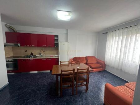 Apartament 1+1 me qira, Bulevardi Zogu i Pare