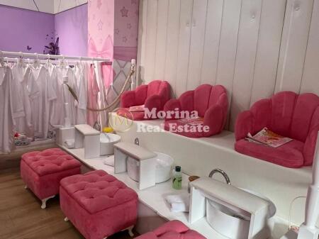 Shitet, Biznesi, Rruga Kavajes, 20.000 Euro