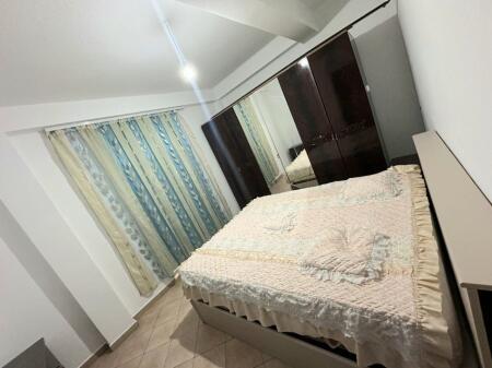 Jepet Me Qera Apartament 1+1+1 Ballkon