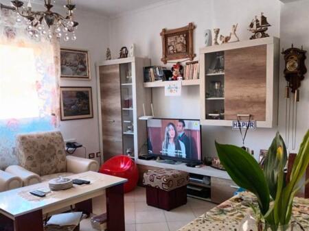 Shitet_nga PRONARI Apartament 100m, 2+1+Aneks