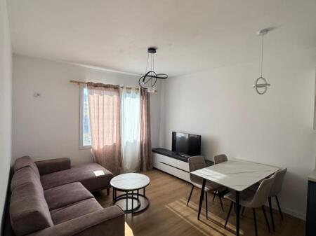 APARTAMENT 3+1 ME QIRA - ISH FUSHA E AVIACIONIT