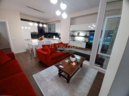 Shesim Apartament 2+1 me Post Parkimi – Zona QSUT