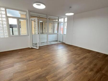 Appartamento 2+1+2+Balcone in vendita 218.000€ Via Haxhi Hysn Dalliu, Procura, Tirana