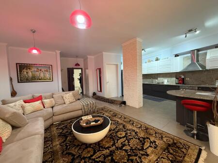 🏡 Spacious 2+1+2 apartment with 3 balconies for rent