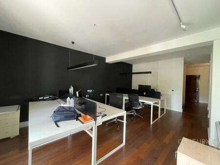 OFFICE FOR SALE IN BLLOK!! 468,000 €