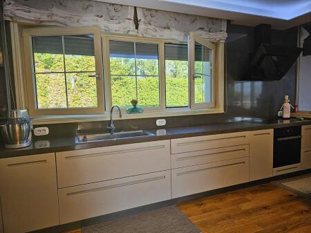 Shitet Vile 3 Kateshe, Lunder