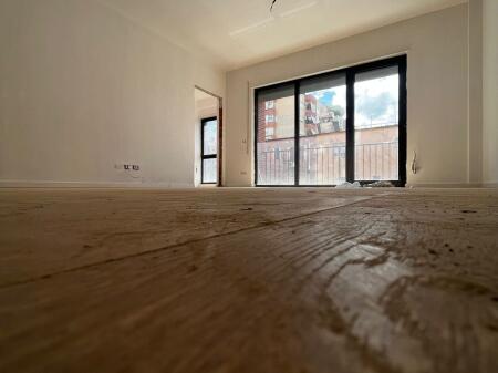 🏢 Ambiente per Uffici in Affitto – Myslym Shyri